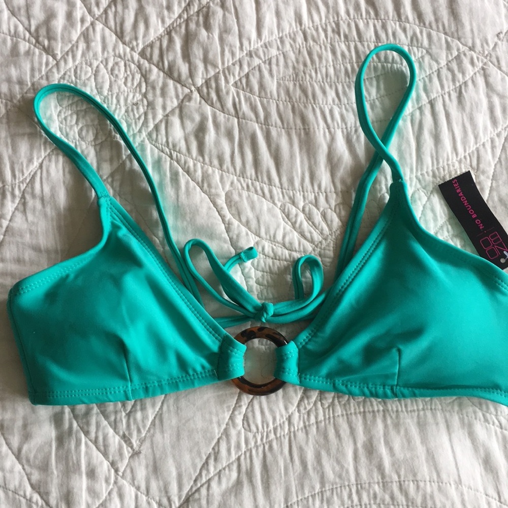 Bikini top removable cups sz M 7/9